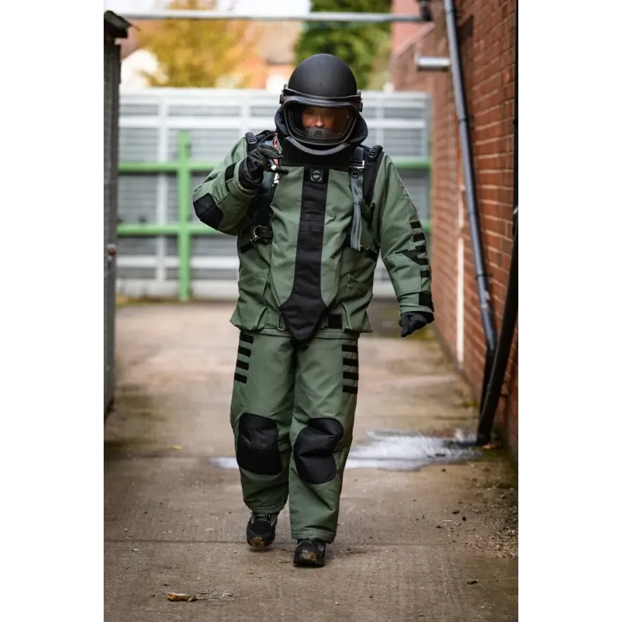 Στολή Εξουδετέρωσης Εκρηκτικών  NP Aerospace 4030 Elite Bomb Disposal Suit