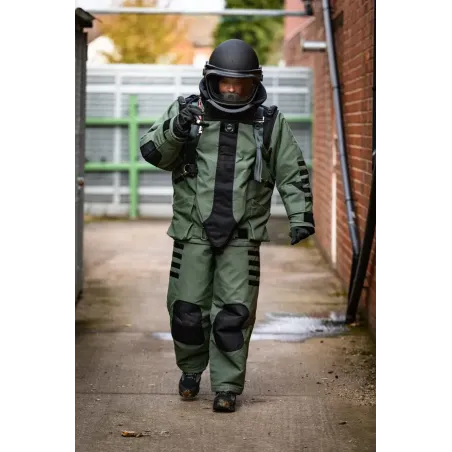 Στολή Εξουδετέρωσης Εκρηκτικών  NP Aerospace 4030 Elite Bomb Disposal Suit